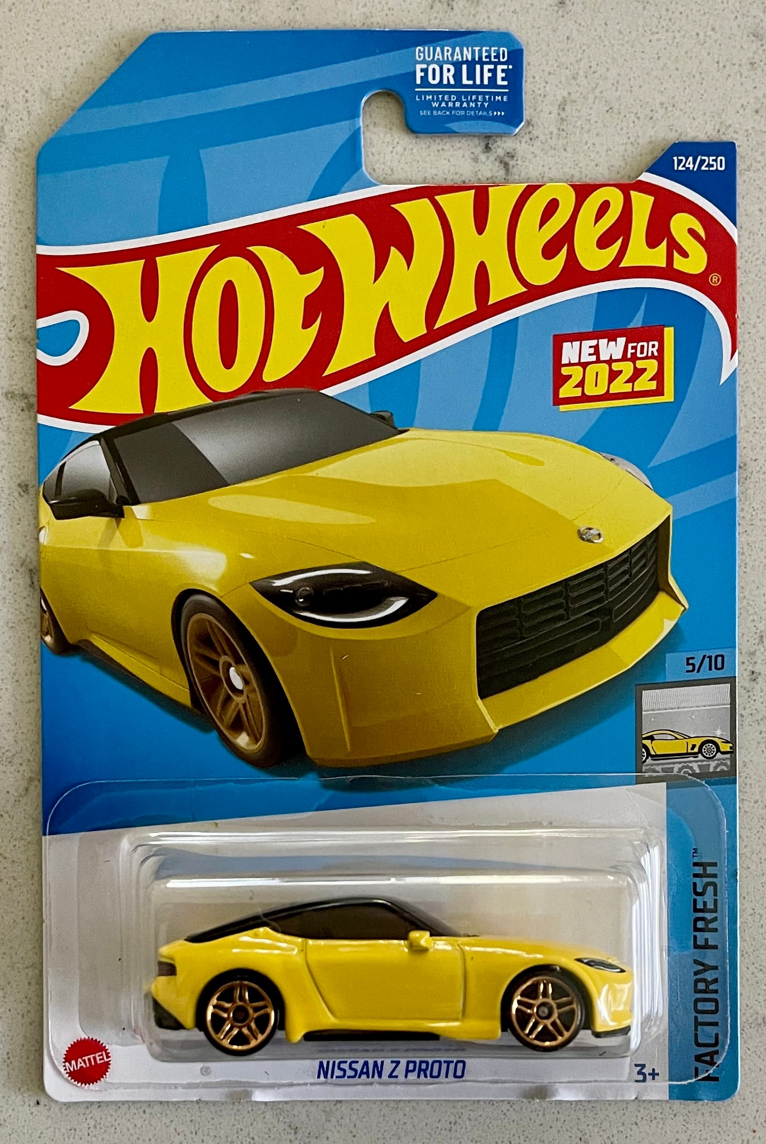 Hot Wheels Nissan Z - YELLOW